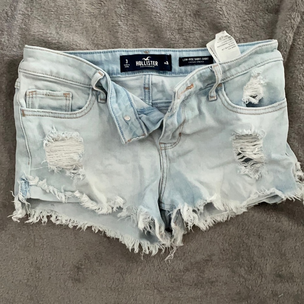 Light denim hollister shorts